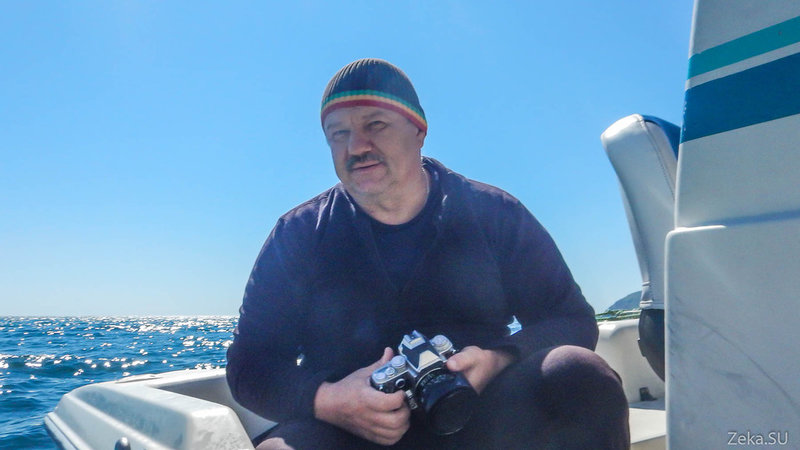 Встретили в море на катере известного подводного Фотохудожника Андрея Шпатака Он звал в гости, но мы не зашли, у нас по времени были траблы из за стоянки в Пластуне Встретили в море на катере известного подводного Фотохудожника Андрея Шпатака Он звал в гости, но мы не зашли, у нас по времени были траблы из за стоянки в Пластуне