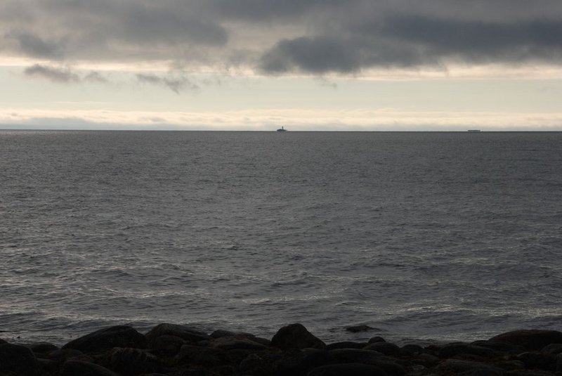 Вид
на Карельский берег, откуда я приплыл: