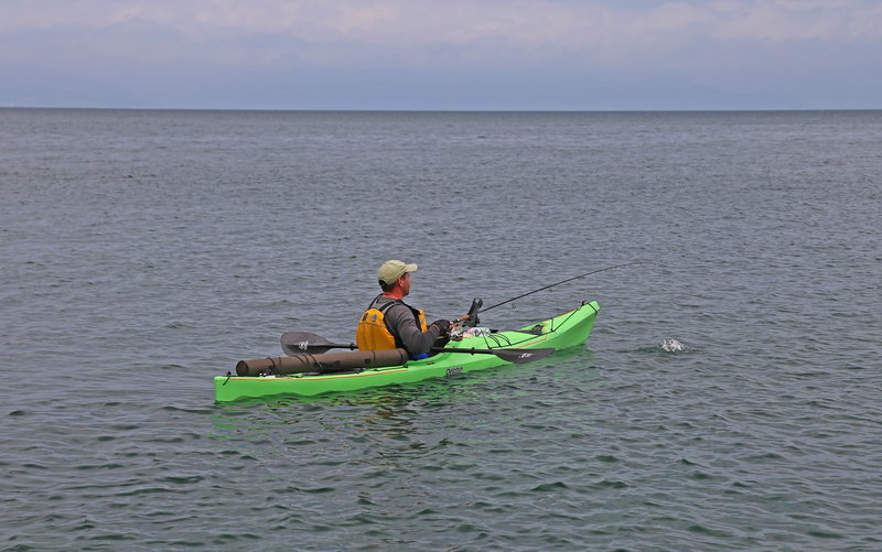 Веселый рыболовный поход на морских каяках на о. Попова