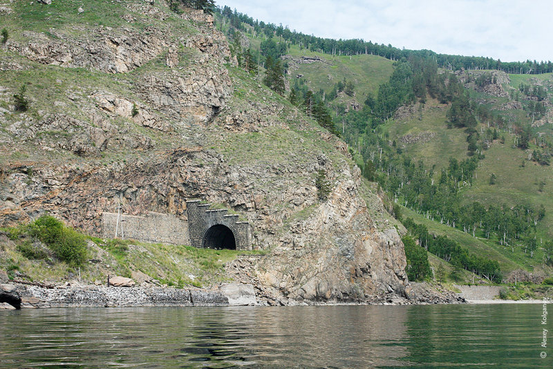 Байкал. Вдоль КБЖД на морском каяке