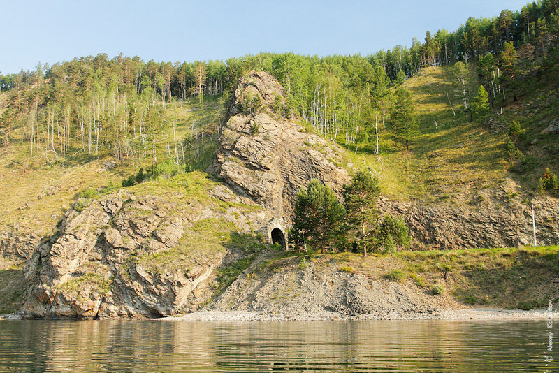 Байкал. Вдоль КБЖД на морском каяке