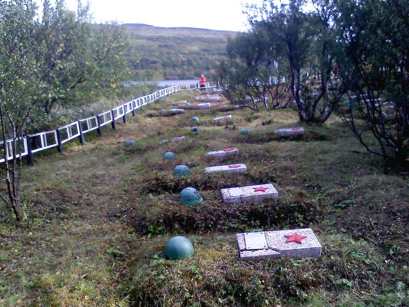 Баренцево море, на морских каяках вокруг полуостровов Средний и Рыбачий. Август 2013.