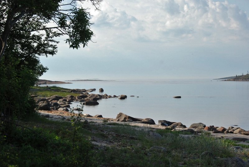 Позавтракали, набрали пресной воды.